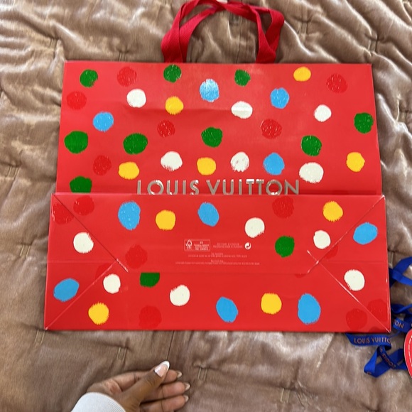 Louis Vuitton X Kusama gift bag - Picture 3 of 3